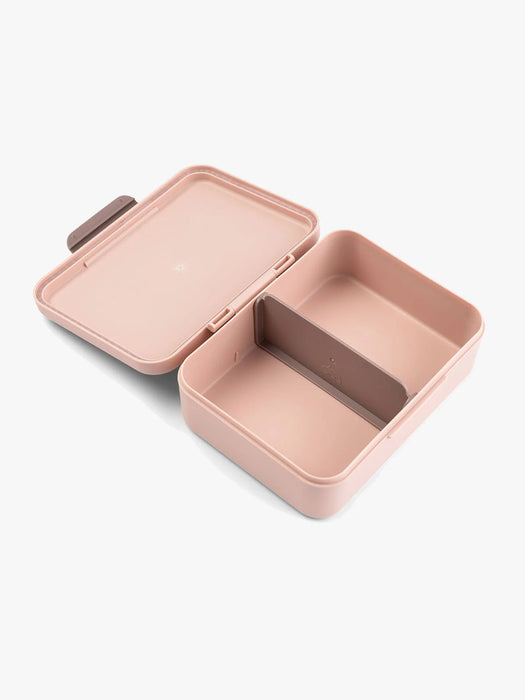 Done By Deer Matboks Rosa