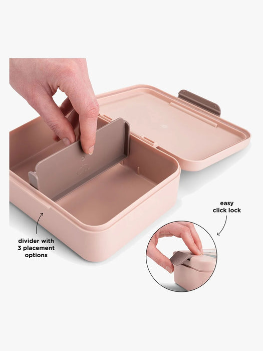 Done By Deer Matboks Rosa