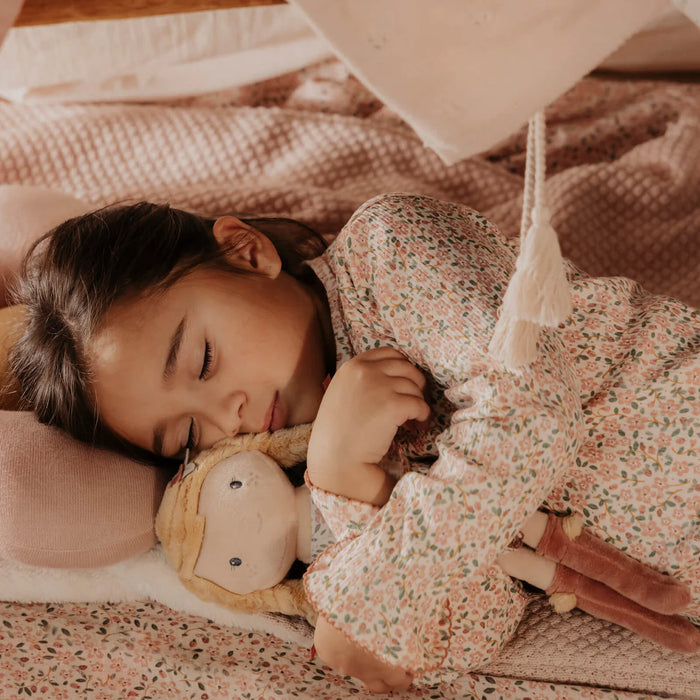 Dukke Med Valgfritt Navn Julia 36 cm, Little Dutch