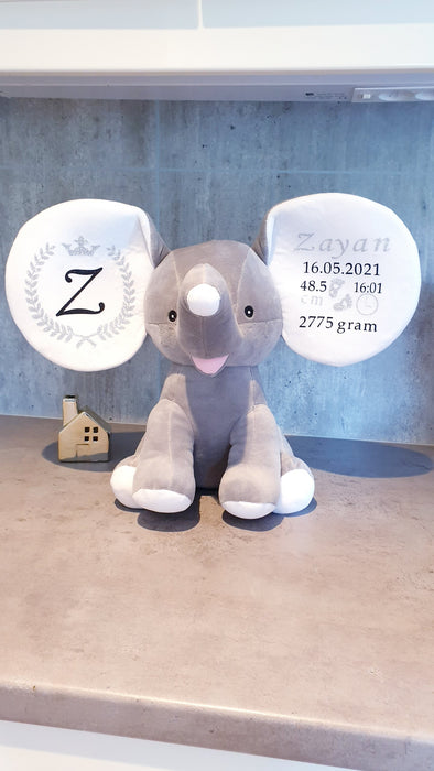 Bamse med navn og fødselsdata, grå elefant