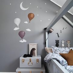 Wallsticker Stickstay Ballong Gull 3 pk på veggen